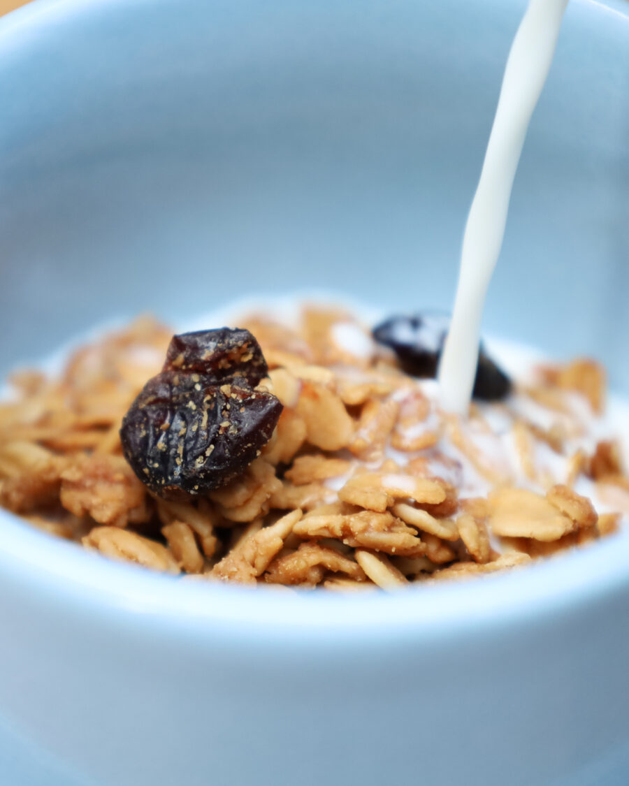 マヌグラノーラ スウィートコーヒー味 & パープルポテト味(made by FRUCTUS)