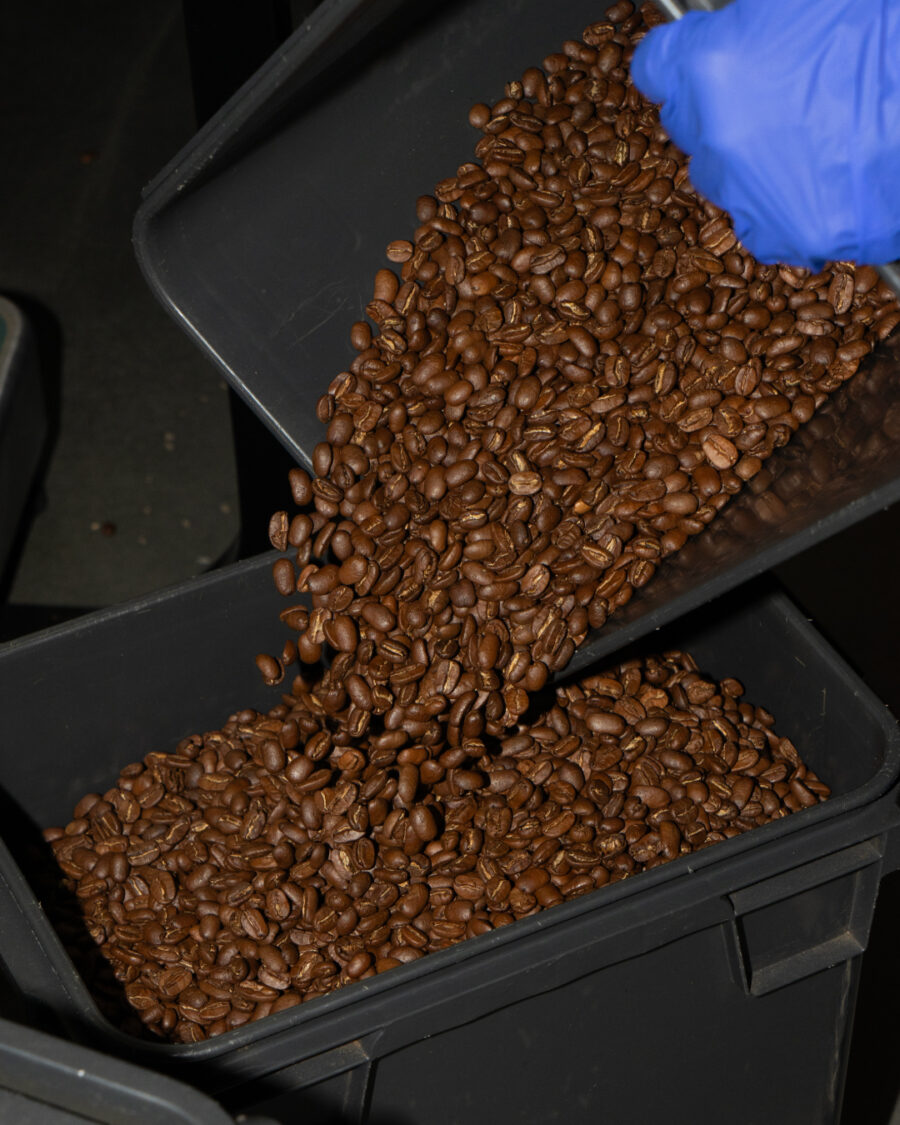 ON AIRとmanucoffeeによるオリジナルドリップパック