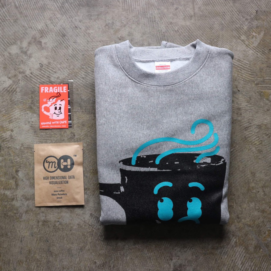 【Hikaru Matsubara × hirock × manucoffee】Smile Mug Crewneck Sweat